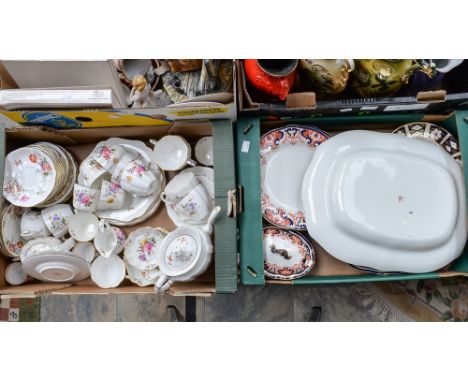 A box of Royal Crown Derby Posie pattern tea, coffee and wares, with Crown Derby pattern 3913 part dinner service 