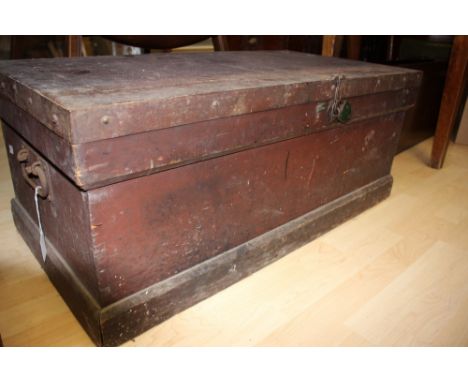 A stained pine tool box, containing a large quantity of 19th and 20th century wooden and metal vintage tools, to include hamm