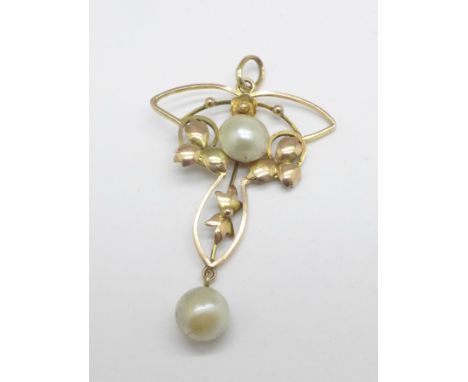 A 9ct gold and pearl pendant, 2.2g 