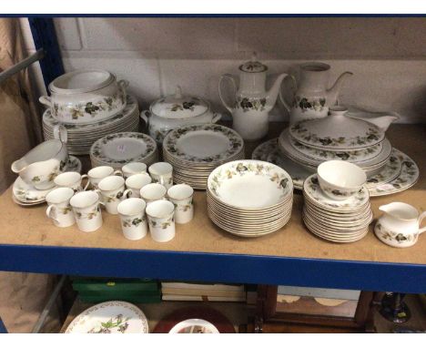 Royal Doulton Larchmont part tea, coffee and dinner service