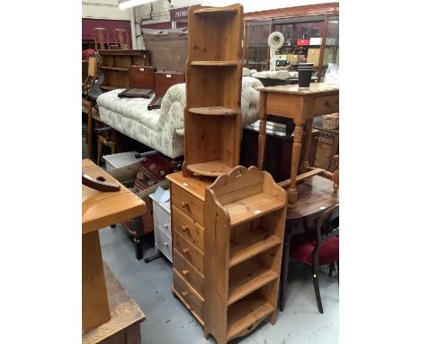 Pine narrow chest 5 drawers , pine corner shelf and small pine bookcase (3)Condition report: All in good condition