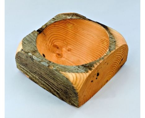 Artist: Anthony BryantTitle: BowlSize: 30 x 29 x 14 (h) cmMedium: BaulkAnthony BryantAnthony is internationally recognised fo