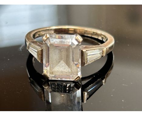 Cirolite 9ct gold ring Size O Weight 4.2g 