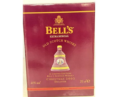Bells extra special old scotch whisky Christmas 2002  decanter 70 cl boxed & unopened