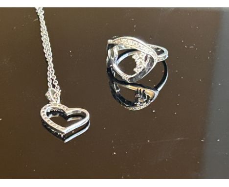 Silver necklace & silver ring diamonds 