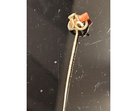 Yellow metal stick pin Weight 4.4g
