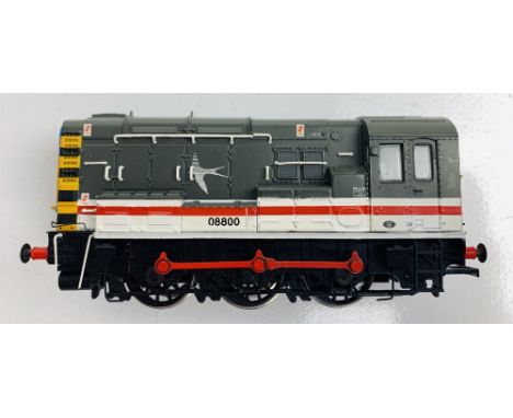 Bachmann 32-105 OO Gauge Class 08 800 BR Intercity Swallow Livery Shunter - UnboxedP&P group 1 (£16 for the first item and £1