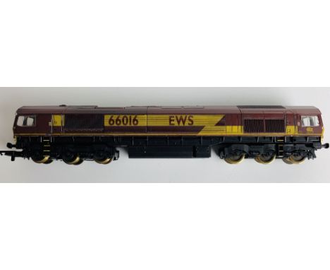 Lima OO Gauge Class 66 Fitted with Hornby Digital DCC TTS Sound Decoder - Set to #66 in EWS Livery - UnboxedP&P group 1 (£16 