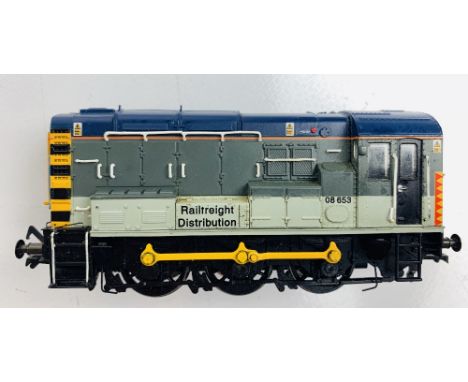 Bachmann 32-104 OO Gauge Class 08 653 Railfreight Distribution Livery Loco - UnboxedP&P group 1 (£16 for the first item and £