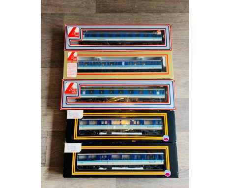 Dapol OO Gauge Class 150 2x Car DMU, Lima Class 117 Centre Car, 2x Lima Mk2 Passenger Coaches - All in BR Regional Railways L