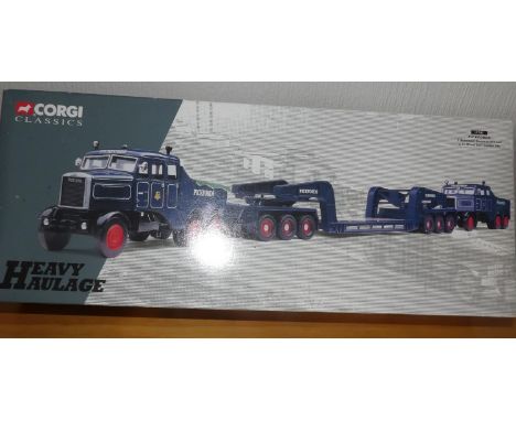 Corgi 1.50 scale Pickfords 2 Scammel Constructors and 24 wheel low loaderP&P group 2 (£20 for the first item and £2.50 for su