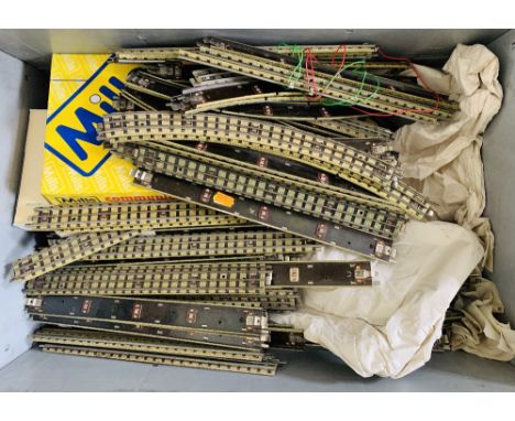 260x Hornby Dublo 3-Rail Track Sections - To Include: Curves, Long Straights, Straights, Short Straights etcP&P group 2 (£20 