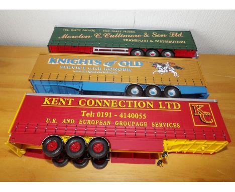 Corgi 3 x 1.50 scale Mixed Curtainside Fridge Box TrailersP&P group 2 (£20 for the first item and £2.50 for subsequent items)