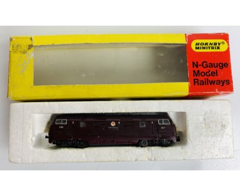 Minitric N Gauge Warship BR Greyhound Loco - BoxedP&P group 1 (£16 for the first item and £1.50 for subsequent items) 