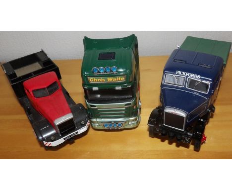 Corgi 3 x 1.50 scale Tractor Cab Units Scania, Scammell, Diamond TP&P group 2 (£20 for the first item and £2.50 for subsequen