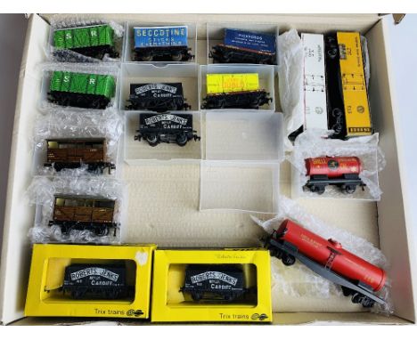 15x Hornby Dublo & Trix TTR Assorted Freight Wagons including 5x Dublo Wagons fitted with Re-Life Decals - See PictureP&P gro