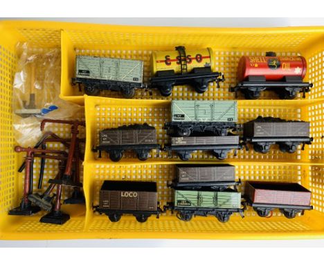 11x Trix TTR / Hornby Dublo Assorted Freight Wagons including 9x TTR & 2x Dublo & 6x Hornby Dublo Water CranesP&P group 2 (£2