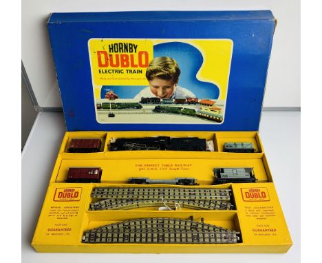 Hornby Dublo 3-Rail 625 Freight Train Set - BoxedP&P group 2 (£20 for the first item and £2.50 for subsequent items) 