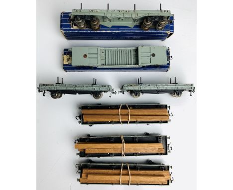 7x Hornby Dublo Freight Wagons - 2x with BoxesP&P group 2 (£20 for the first item and £2.50 for subsequent items) 