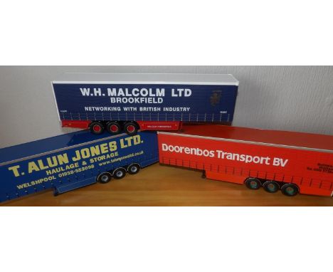 Corgi 3 x 1.50 scale Mixed Curtainside Fridge Box TrailersP&P group 2 (£20 for the first item and £2.50 for subsequent items)