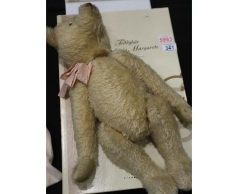 Boxed Steiff teddy bear, Appolonia Margarete, H: 48 cm. UK P&amp;P Group 2 (£20+VAT for the first lot and £4+VAT for subseque