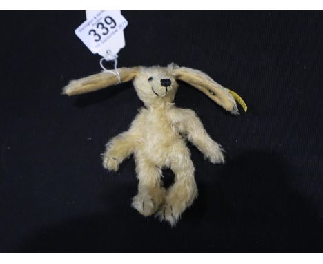 Steiff Happy Hare small mohair soft toy, H: 12 cm. UK P&amp;P Group 1 (£16+VAT for the first lot and £2+VAT for subsequent lo