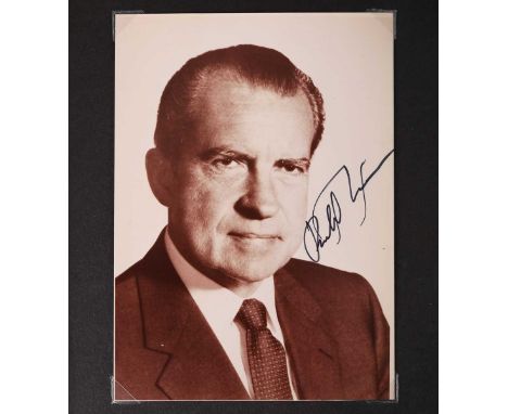 SIGNED BOOKS. – Stanley I. KUTLER. Abuse of Power, the New Nixon Tapes. New York London et al.: The Free Press, 1979. First e