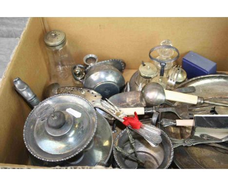 Quantity of silver plate to include stilton scoop, bread fork, serving fork, pedestal dish, cruet set etc