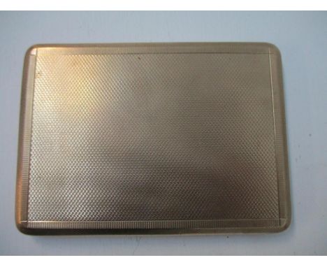 A 1930s 9ct gold cigarette case with engine turned decoration and a flush clasp, 152.2g, 4 1/2" x 3 1/4" 