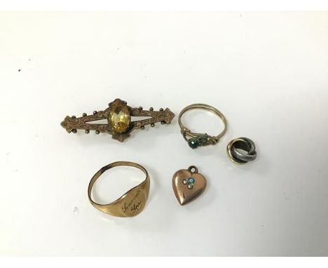 Late 19thc/early 20thc costume jewellery including a ring inscribed Souvenir Ypres, bar brooch set citrine (a/f), a heart sha