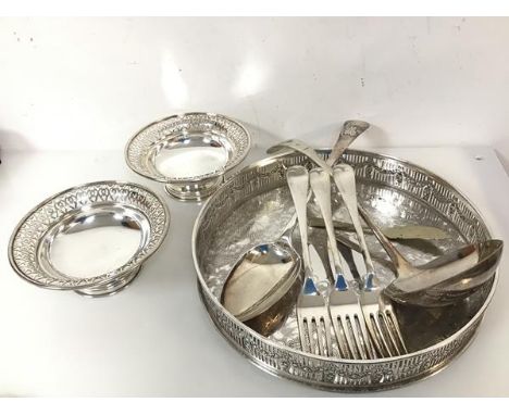 A circular pierced gallery Epns salver or coaster (h.4cm x d.24cm), two footed bonbon dishes with pierced edges, a set of thr