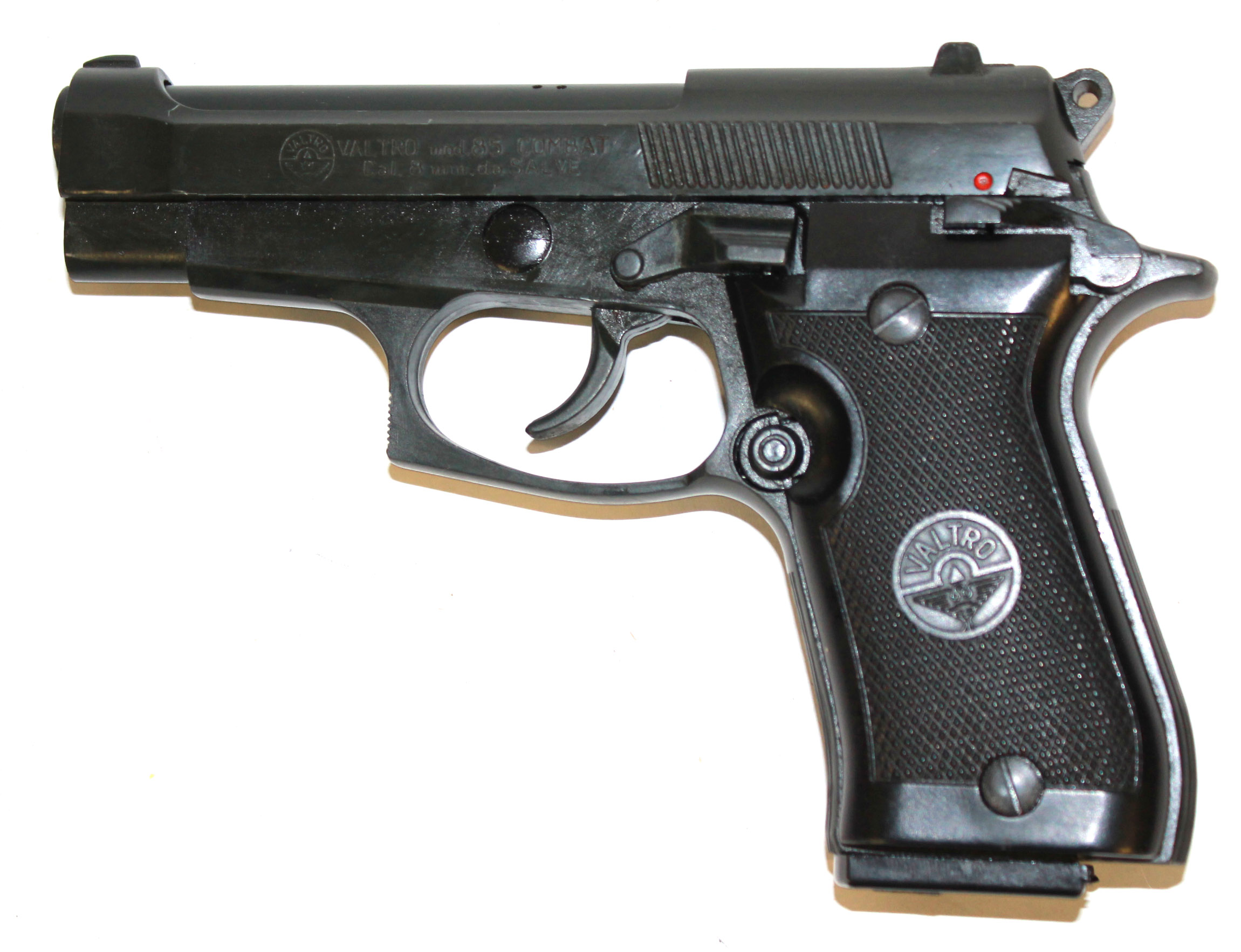 A VALTRO MOD. 85 COMBAT 8MM BLANK FIRING PISTOL Replica of a Beretta ...