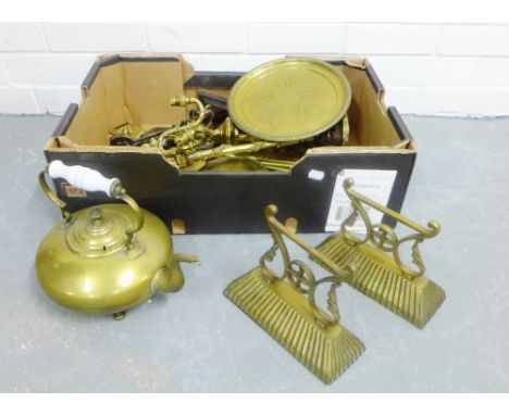 Carton containing a quantity of brass wares to include a table lamp and kettle etc., (a lot) 