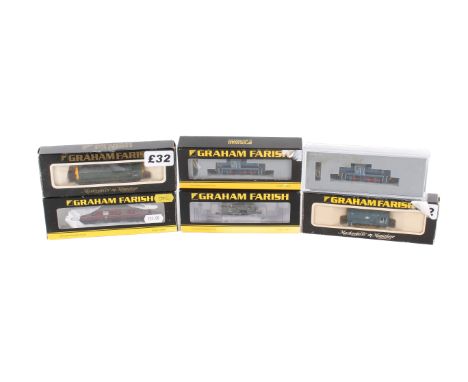 Five Graham Farish N gauge locomotives and a carriage. Including a No.8204 'Class 20 Diesel' in BR livery, 371-060 'Class 03 
