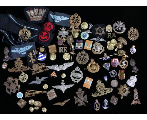 Collection of cap badges, various examples including WW2 era Parachute Regiment, Royal Marines, Kings Royal Rifle Corps, Roya