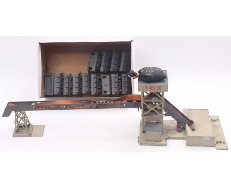 Trix Twin 788 elevator conveyor set, comprising a tower, a base, a support gantry, an elevator, a conveyor belt, rubber belt 