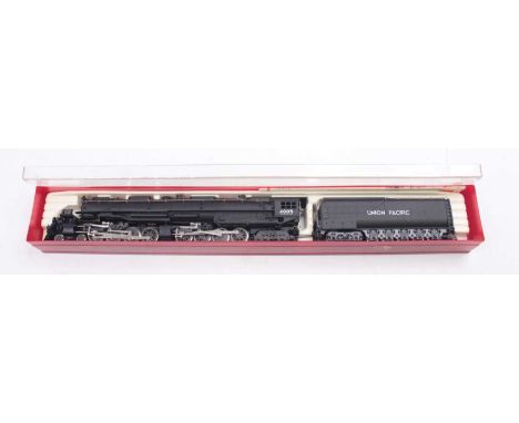 A Rivarossi HO gauge Big Boy locomotive, in Union Pacific Black, No. 4005, housed in the original box, in excellent condition