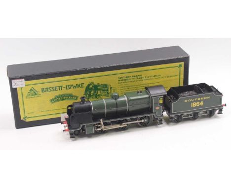 0 gauge Bassett Lowke Corgi/Hornby electric modern coarse scale 2-6-0 Southern Railway Mogul N Class in Maunsell lined green,