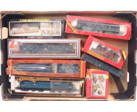 Five 00 gauge locos to include a Mainline Class 45 in BR blue, no.45039, an early Hornby A4 in LNER blue, 4902, "Seagull", a 