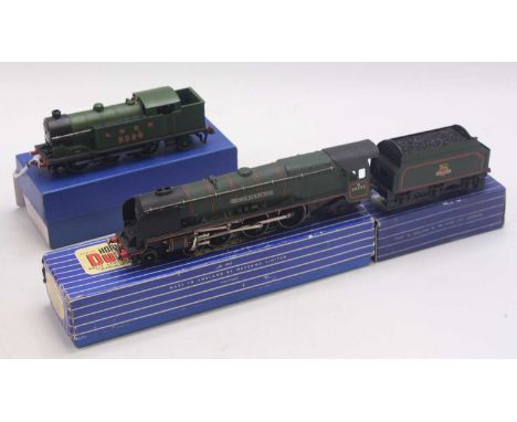 Two Hornby-Dublo 3-rail locos: EDL12, 4-6-2 ‘Duchess of Montrose’ No. 46232 with tender, BR lined matt green (VG-E) loco in p