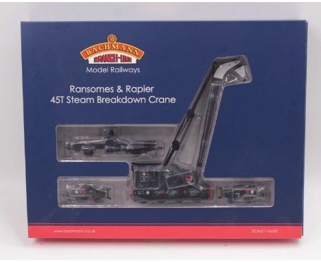 A Bachmann Branchline Ransomes &amp; Rapier 45-ton steam breakdown crane, in BR livery, early emblem, item No. 38-802, housed