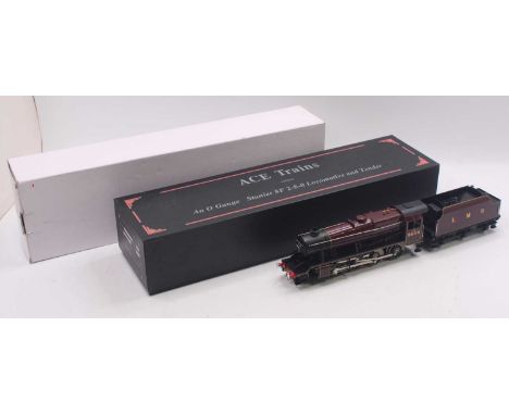 ACE Trains 0 gauge 2-8-0 Stanier 8F loco &amp; tender No.8624 LMS lined gloss red, 0-24v DC for 3-rail operation. Can be run 