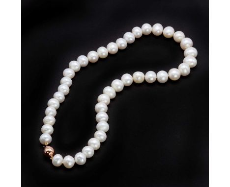 Mikimoto 25 Graduated Pearl Strand with 18K White Gold Diamond Shortener