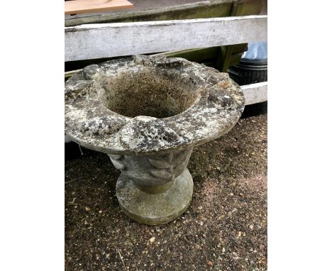 Concrete pedestal urn planter ( one piece )