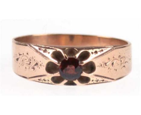   Ring um 1900, 333er GG, Granat, RG 63, Innendurchmesser  20,0 mm, Gew. 3,4 g          