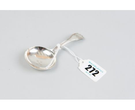 A caddy spoon - a Georgian silver caddy spoon with oval plain bowl and fiddle patterned shell handle, 0.4 ozs, Birmingham 181
