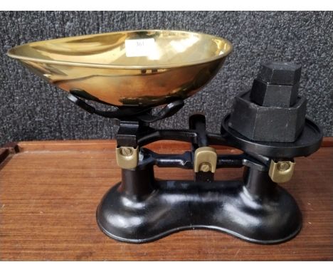 A set of Victor cast iron scales &amp; weights 