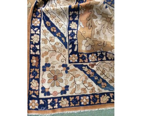 Large European carpet circa 1920 5.27 X 3.21m 
