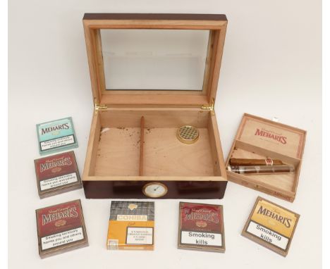 Agio Mehari's, five sealed packets of cigarillos, Tava, Ecuador, 3 x Sweet Orient, Cohiba Club, together with a Romeo y Julie