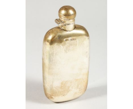 A PLAIN WHISKY FLASK. Sheffield 1929.